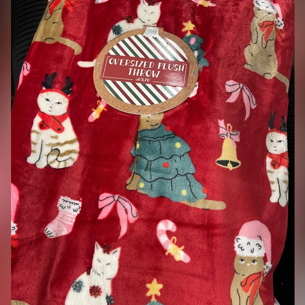 Christmas Cats in Holiday Outfits Red Cats Plush Throw blanket 60”x70” NWT